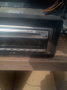 5657965 Alpine Radio