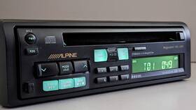 Cde-7820r Alpine Fm/am Car Cd Receiver Rds Radio 4 X 25 Watt 1 Bit Dac