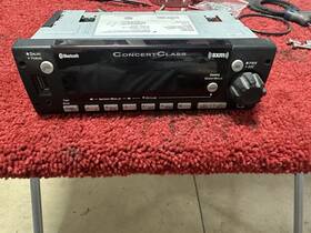 Aptiv 28726544 Paccar/aptiv Dea730 Bluetooth Xm Stereo Head Unit