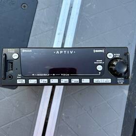 Aptiv 28739689 Sxm Bluetooth Audio Receiver In Car Stereo System