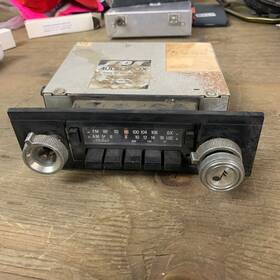 Audiovox 86-im-mpxc Sps Car Radio Am Fm 12v Vintage Push Button Stereo Stock
