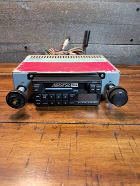 Av-958 Audiovox Vtg -old School Car Stereo Am/fm Mpx With Auto Reverse Cassette