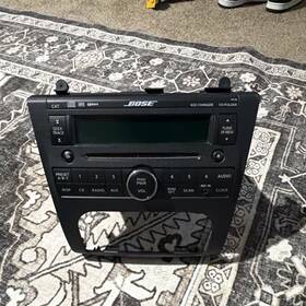 Zn40coriginal Bose 28187-7w00a 2 Din Cd Player 6cd Changer Aux Radio Nissan 28187 7w00a-