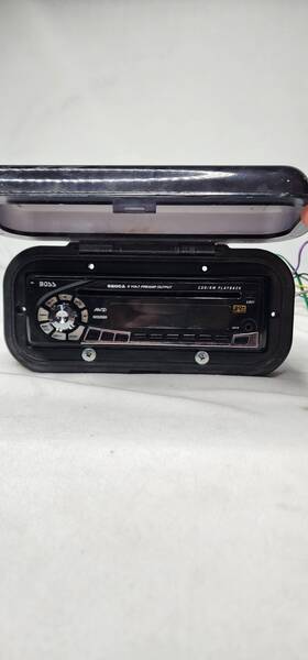 Boss 620ca Audio In-dash Cd Aux Receiver Tested Power Working With Dust Cover