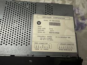 36006338 Chrysler Dodge Jeep 5 Band Oem Am Fm Radio Cd Receiver Model