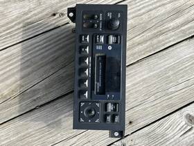 Po4704378ac Chrysler Plymouth Dodge Jeep Radio Am/ Fm Cass