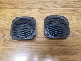 090-0051-72 Clarion Kubota Lx4020 Cab Speakers
