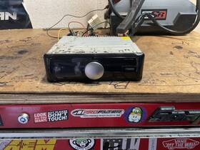 Fz501 Clarion Car Radio Bluetooth Aux