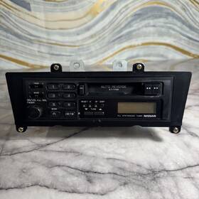 Pn-9497u Clarion Radio Car Nissan Cassette - Work Condition Et/1100