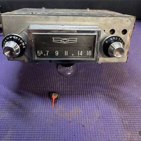 987573 Delco Vtg 1957 Chevrolet Bel Air 210 150 Manual Tube Radio Parts Nice Knobs Am