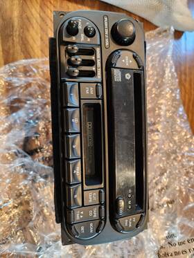 Po4858540ae Dodge Untested 1999-2002 Chrysler Jeep. Oem Tape Cd Am Fm Radio