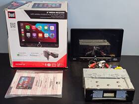 Dcpa1013 Dual 10.1 Inch Digital Media Receiver With Carplay And Android Auto - Wrong Box