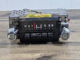 6a-d6ta-18806 Ford Vintage 1976 Aeronutronic Am Pb Car Radio Model #