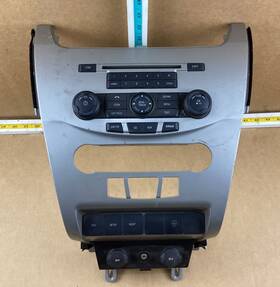 9s4t18c869be Ford 2009-2011 Focus Audio Equipment Radio Control Panel 638-02734 Oem