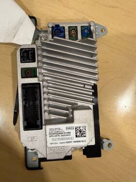 Nu5t-14g670-vth Ford 2022 Edge Navigation Radio Module Oem