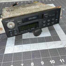 Isuzu 8-97070-488-2 Am Fm Cassette Tape Player Factory Car Stereo Radio