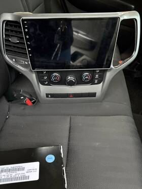 55111833ag Jeep Barely Used 9 Inch Android Car Stereo Grand Cherokee 2011-13 Wireless Carplay