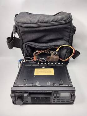 Krc-434 Kenwood Vintage Pull Out Car Radio Head Unit With Chassis And Carrying Case Krc-434 Kenwood Vintage Pull Out Car Radio Head Unit With Chassis And Carrying Case