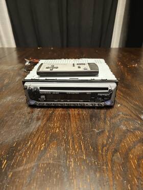 Kenwood Y22-9260-12 Kcd-2019 Cd Player Car Stereo Receiver