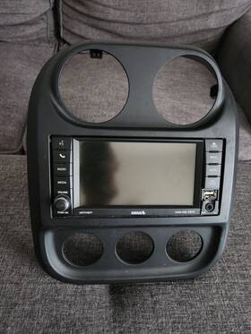 68282477ab Mopar 2013-17 Jeep Compass Am Fm Sat Radio/bezel - Radio-multi Media