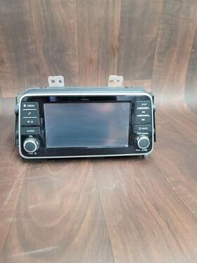 280215r00a Nissan 2021 2022 2023 Kicks Radio And Display