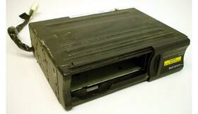 Oem Parts R-263 2000 To 2004 Model Fits Nissan Pathfinder Factory Am/fm Stereo 6 Disc Cd Changer
