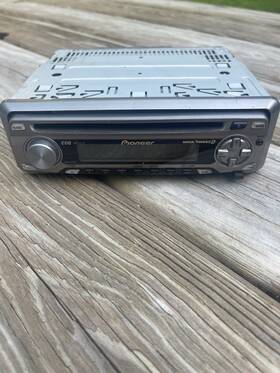 Deh-2700r Pioneer Vintage Old School Deh2700r Car Stereo Tested And Working