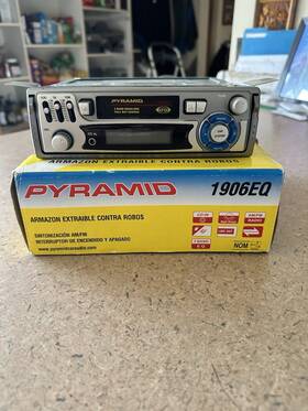 1906eq Pyramid Vintage Car Audio System Radio