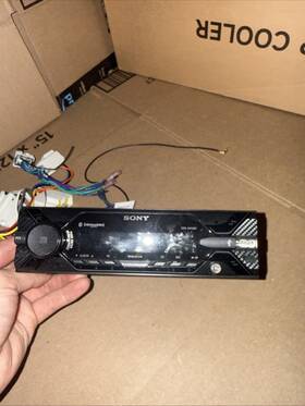 1878578 Sony Car Radio