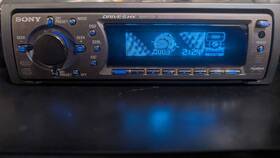 Sony Cdx-f605s Cdx-f605x Full Motion Oel Display - Tested- Remote Case And Harness