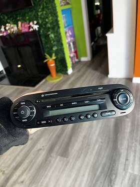 Vwz4z7h4136264 Volkswagen Original 2009 Volkswagon Beetle Stereo