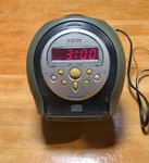 Audiovox CD1172 Am/fm Alarm Clock Radio Player. Fixed Price $20.00.